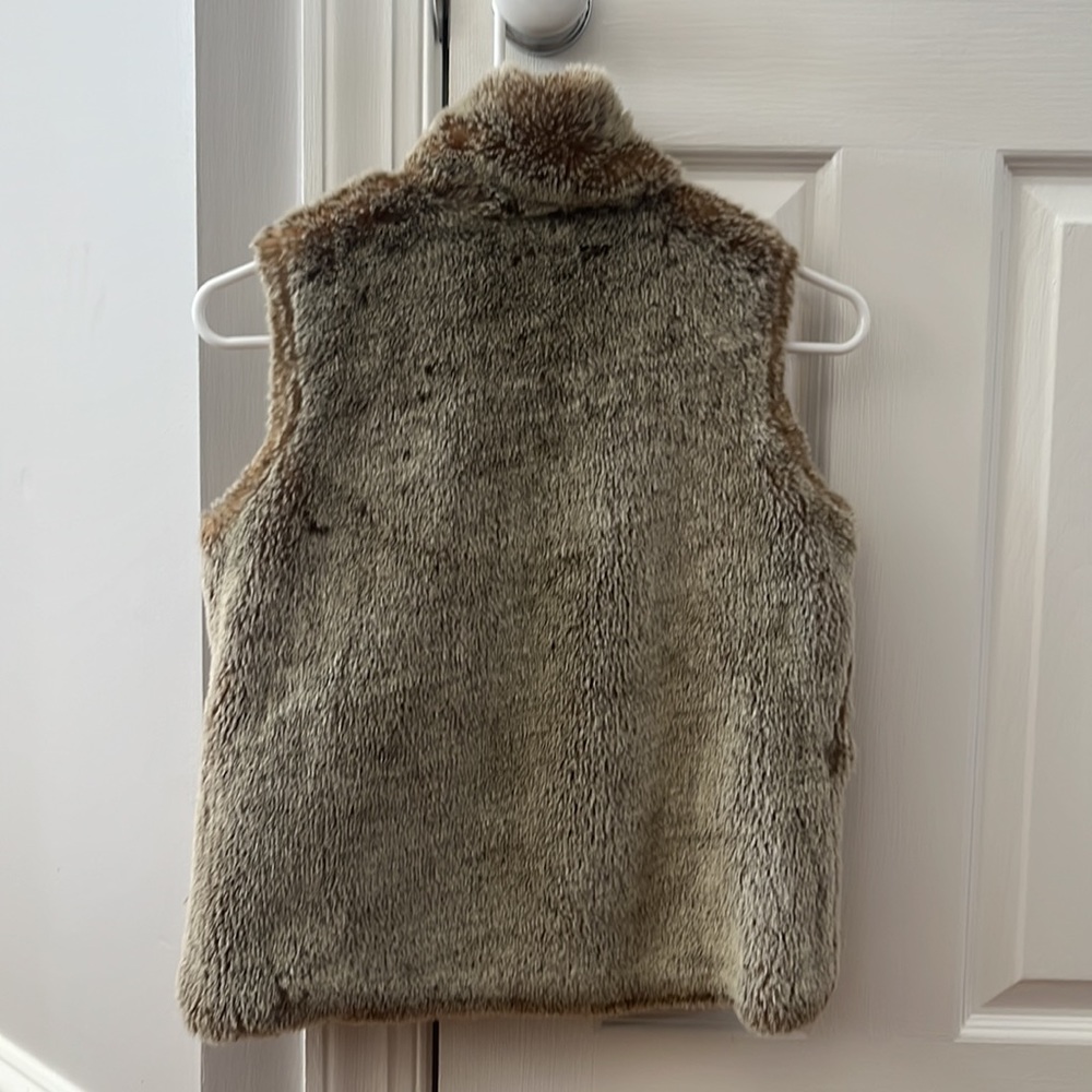 Reversible Vest - Picture 2 of 4